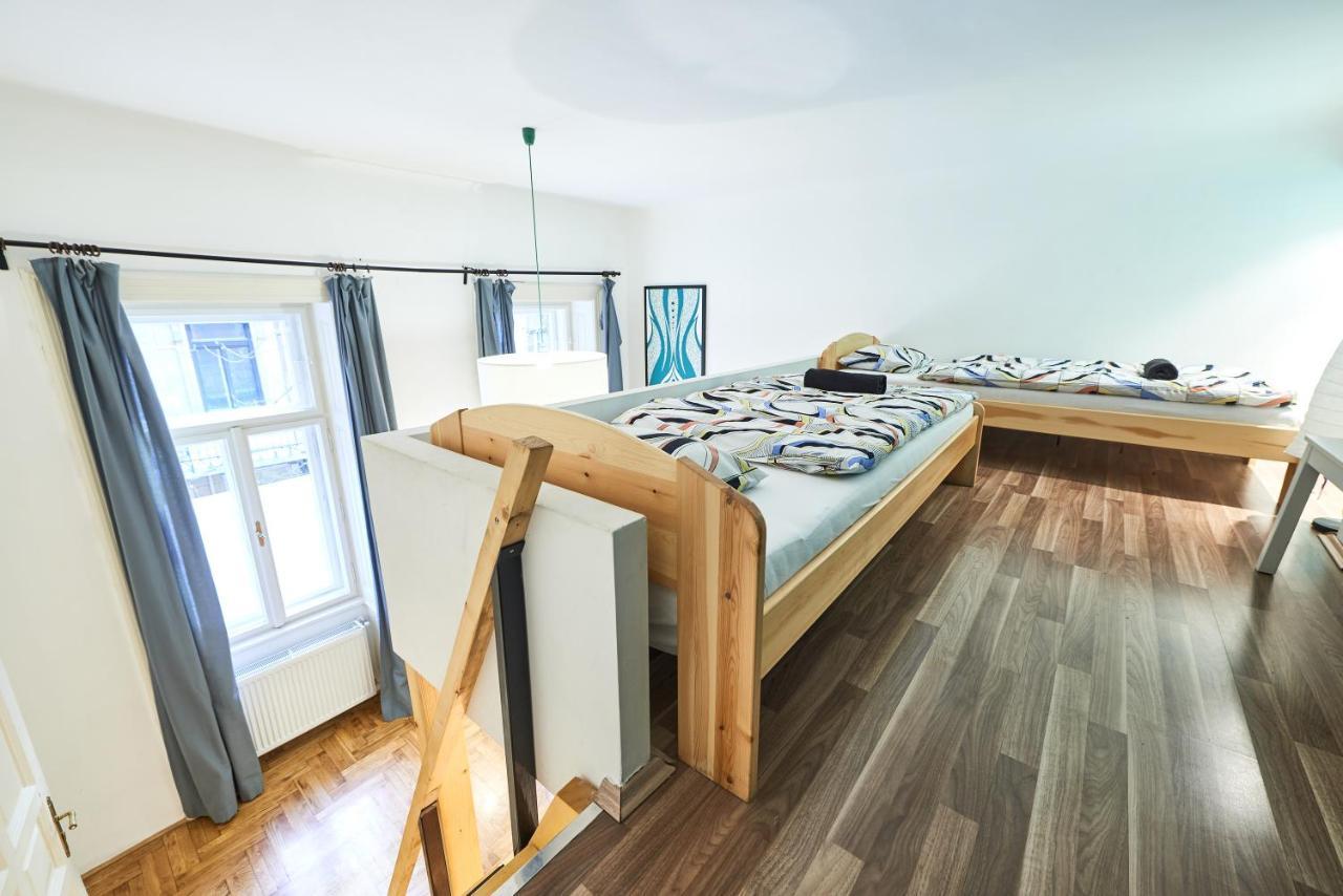 Large Apartment For Groups City Center Dist. VII Budapest Exterior foto